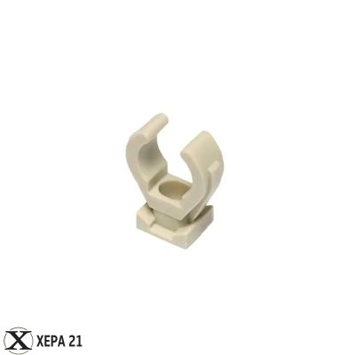 Скоба пластмасова Ø25 